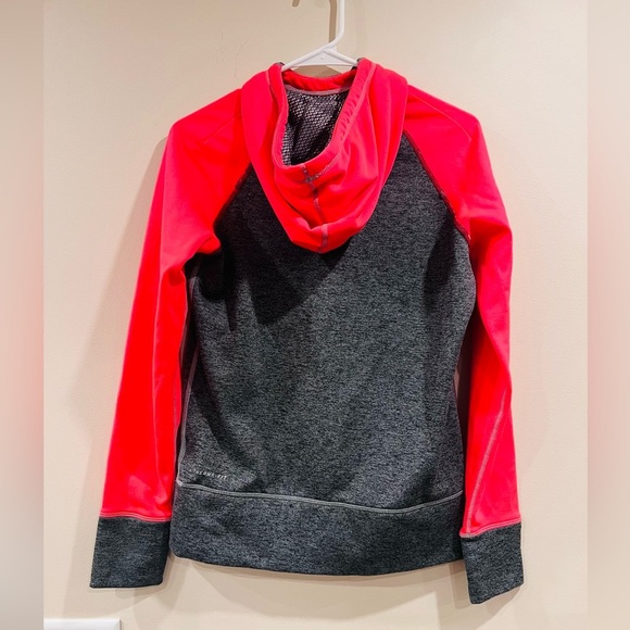 🔥Nike Thermal Fit hoodie🔥 - Picture 2 of 6